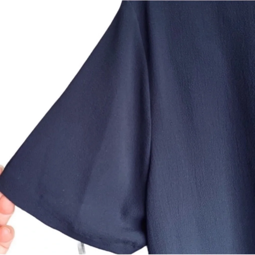 NEW Michael Kors Short Sleeve Crepe Blouse Laced Detail Navy Blue Gold Size M